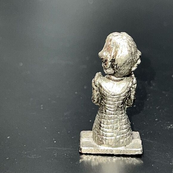 Vintage Pewter Figurine Figure Girl Singing Christmas Carol Handcrafted USA - Picture 5 of 7